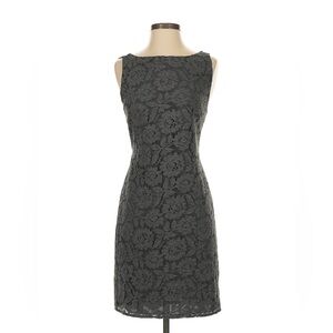Alice & Olivia lace boatneck dress sz Small